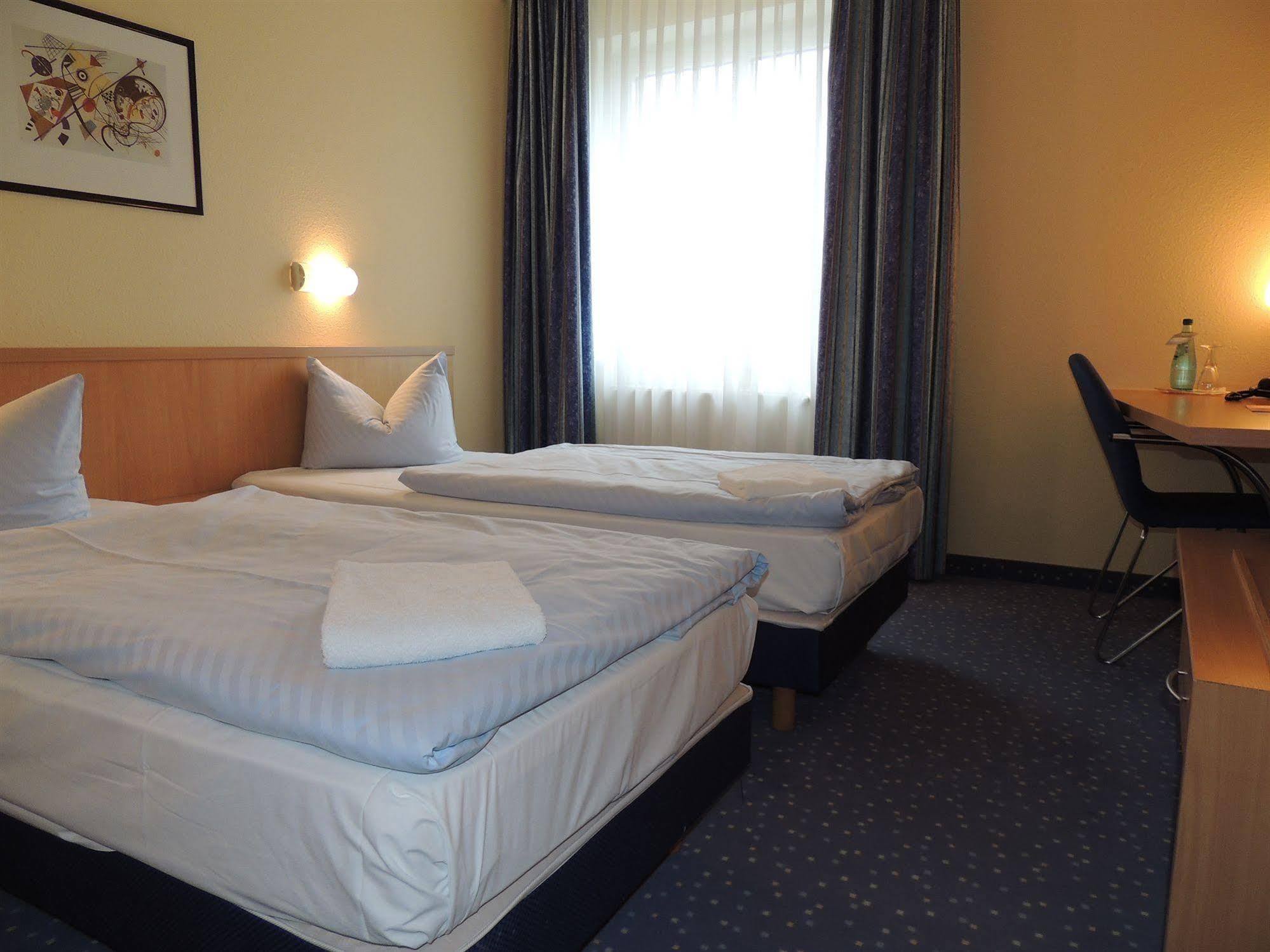 Garner Hotel Cottbus Sued By Ihg Kültér fotó